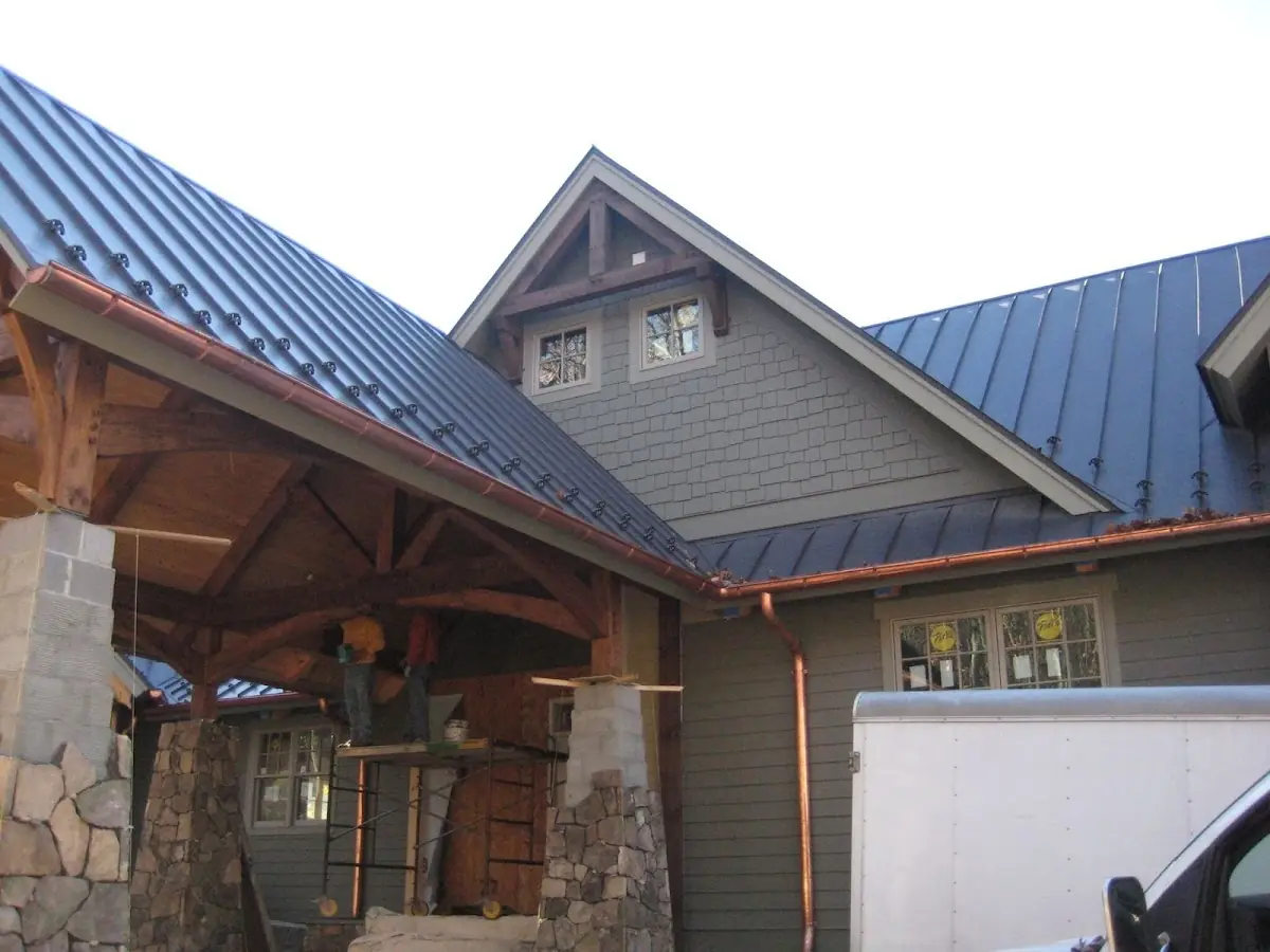Craftsman Roofing team delivering quality roofing work in Recreation Plantation Resort